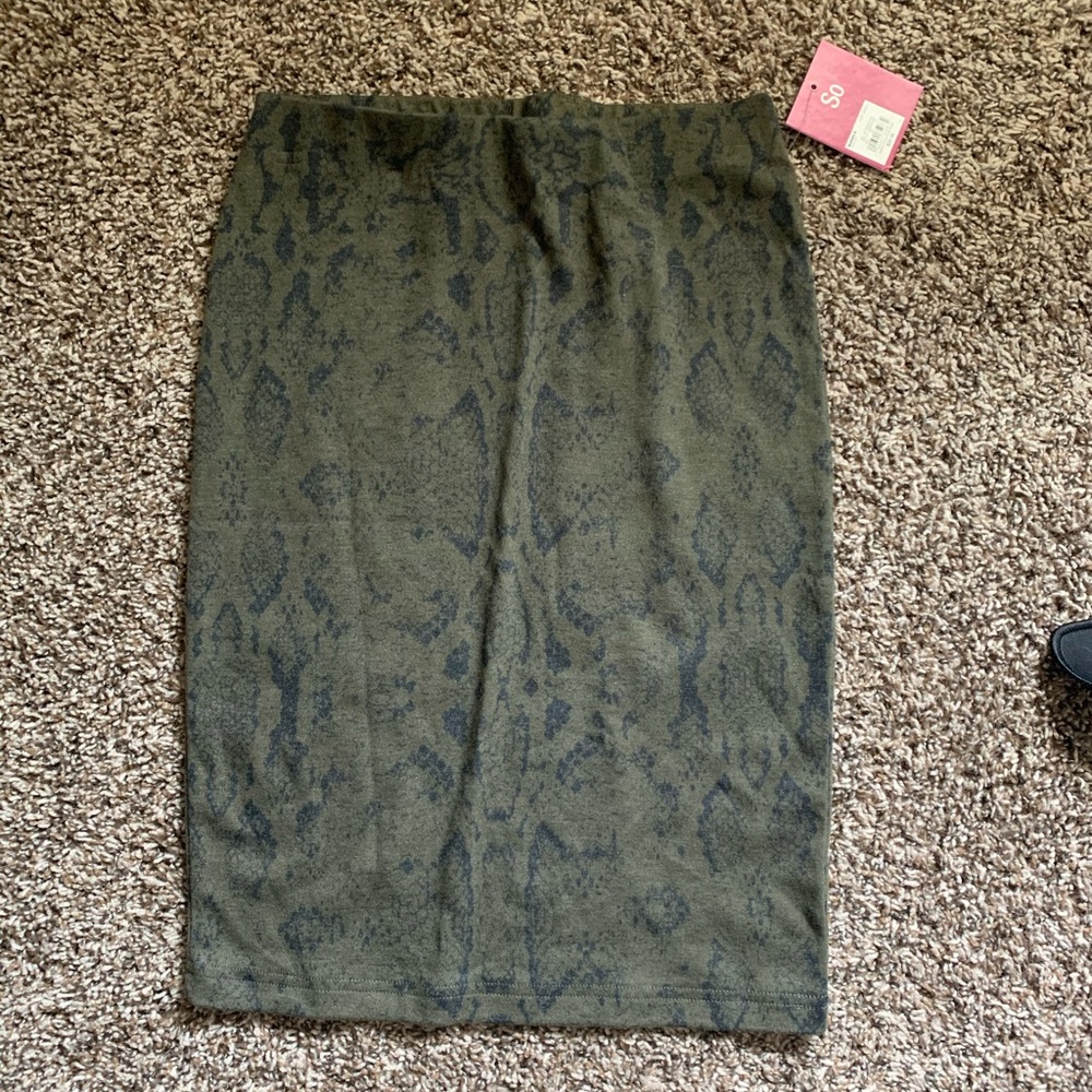 NWT High Waisted Pencil Skirt